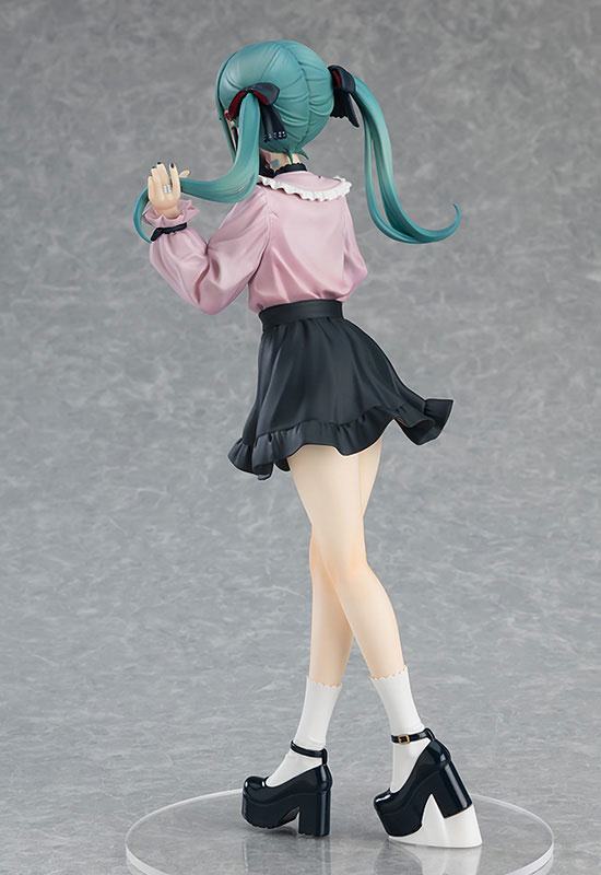 Hatsune Miku  Good Smile Company by duncecap