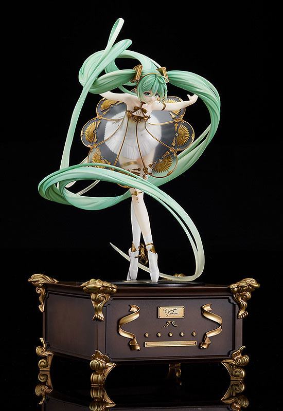 Hatsune Miku  Good Smile Company by duncecap