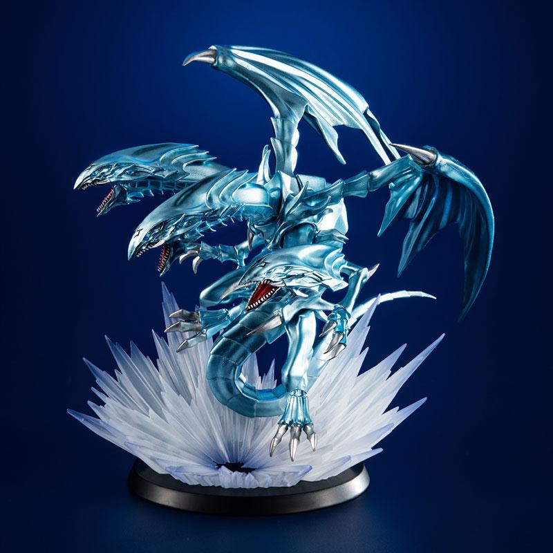 BlueEyes Ultimate Dragon  MegaHouse by duncecap