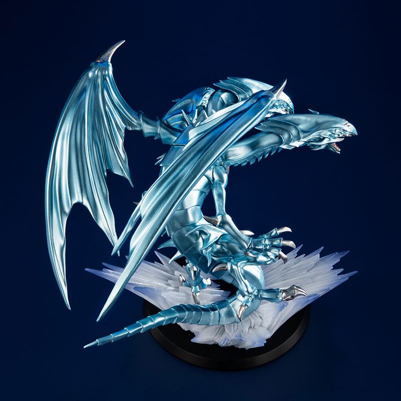 BlueEyes Ultimate Dragon  MegaHouse by duncecap